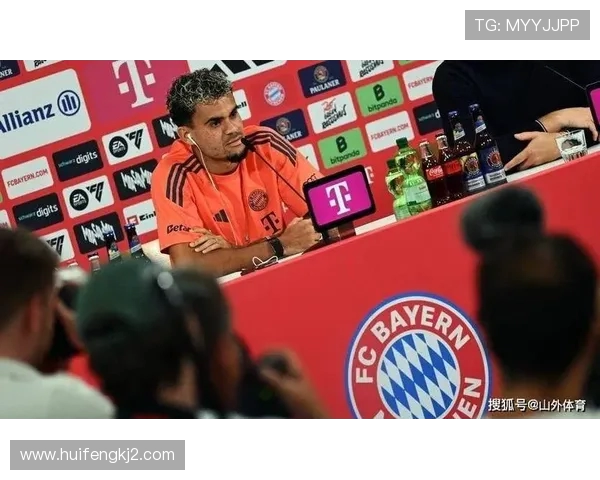 迪亚斯以7500万欧转会费加盟拜仁成为第三贵引援 同时也成利物浦第三贵出售球员